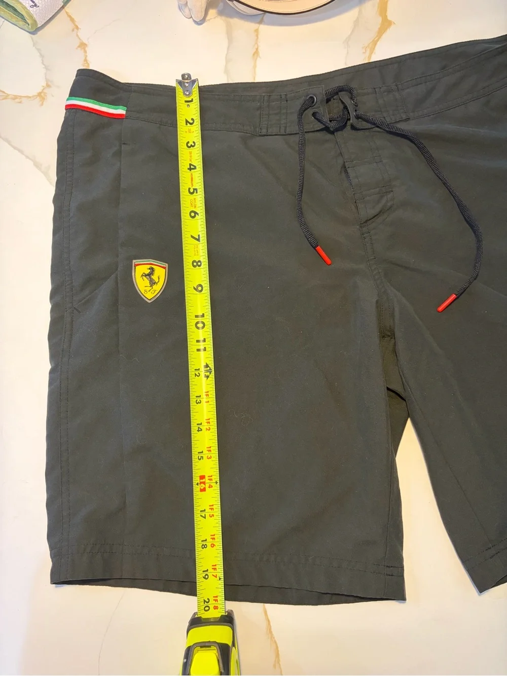 Puma Scuderia Ferrari Men’s Black Board Shorts Swim Trunks XL Formula 1